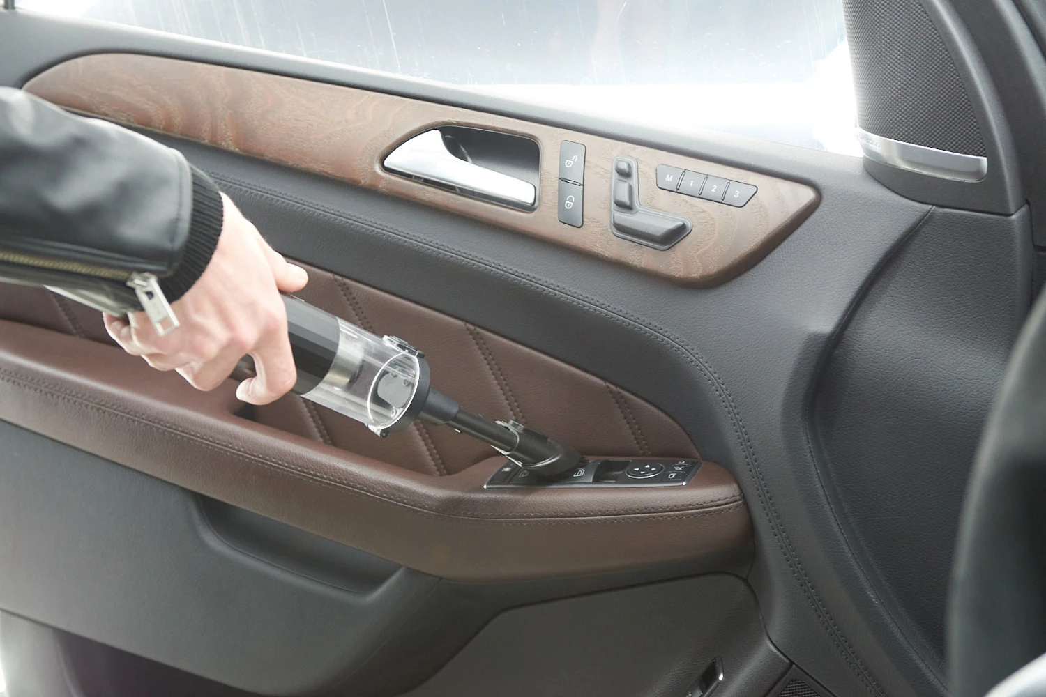 wireless handheld car vacuum cleaner for Toyota Prius